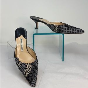 Manolo Blahnik Sz 41.5 Kitten Heel Slides Mules
